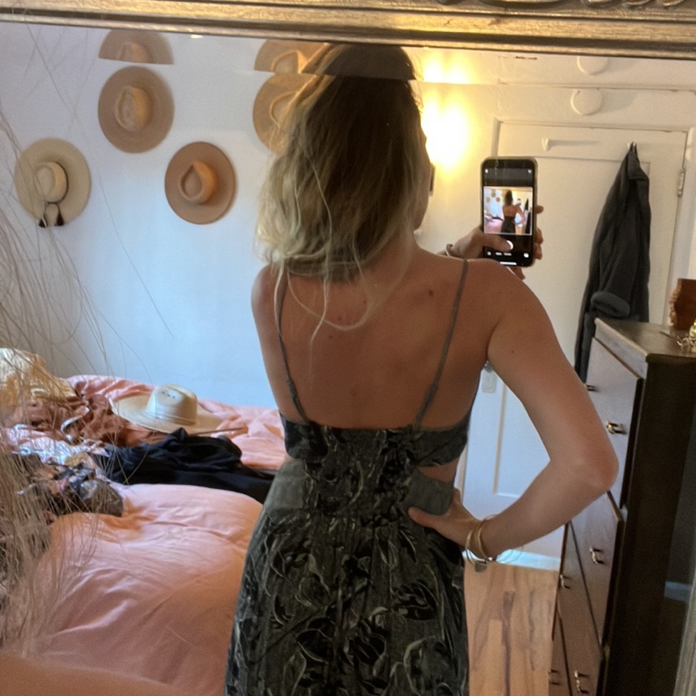 Black floral maxi dress - Picture 3 of 3